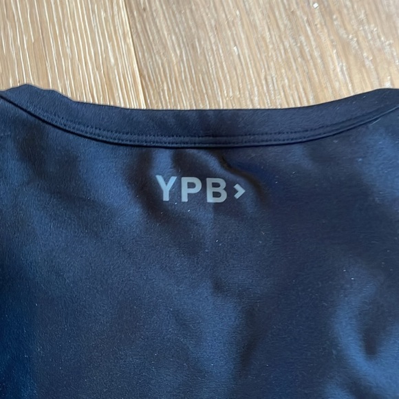 New Abercrombie YPB sculptLUX Plunge Henley Slim Tank xl black and beige - Picture 3 of 5